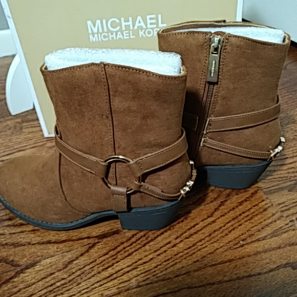 NEW Michael Kors Western Style Bootie Boot Brown 2 - Picture 3 of 4